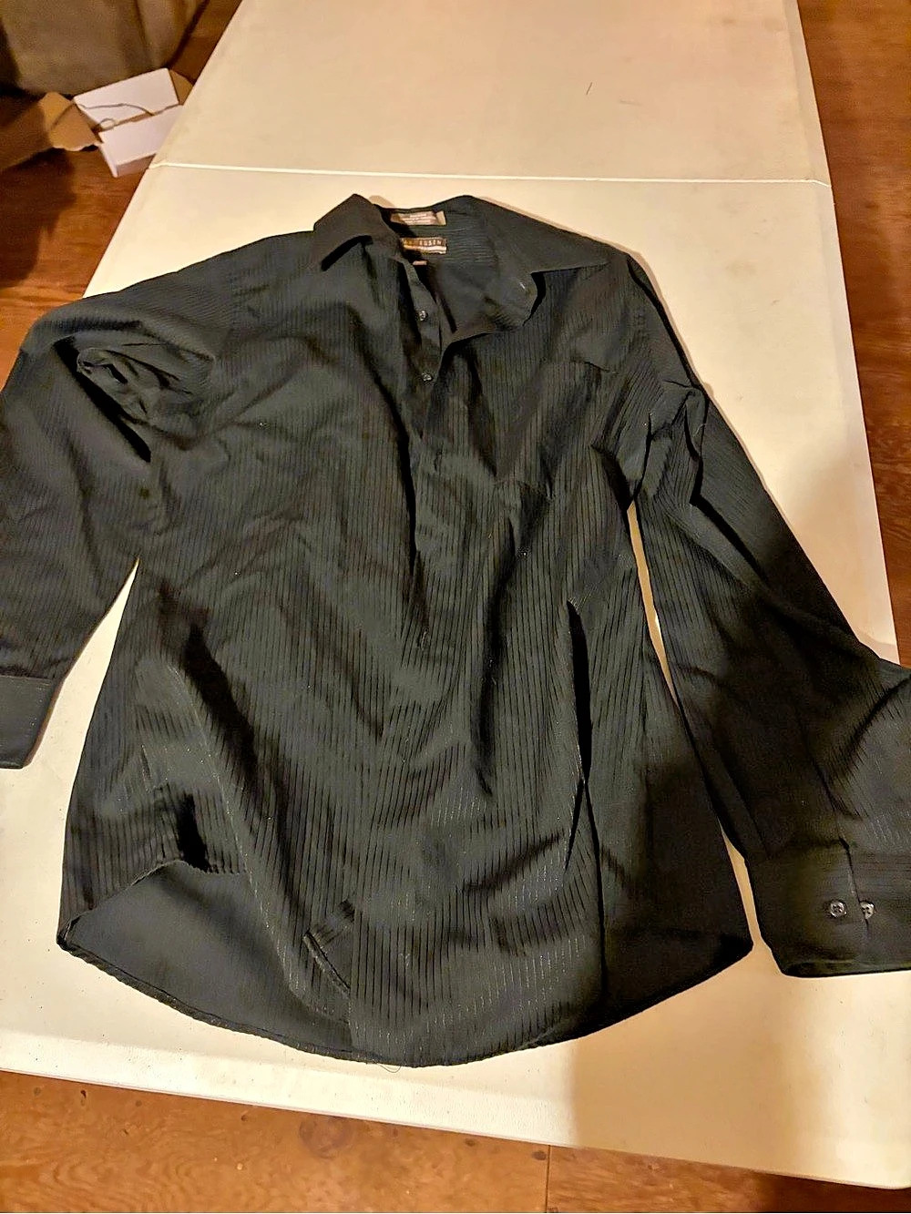 Van Heusen Fitted Satin Stripe Wrinkle Free Dress Shirt Dress Shirt Large